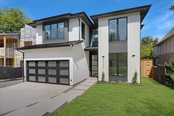 Dallas, TX 75214,7111 Coronado Avenue