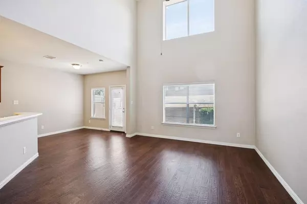 Plano, TX 75024,8742 San Bernard Street