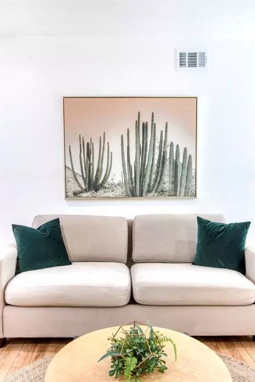 Dallas, TX 75218,11521 Fernald Avenue