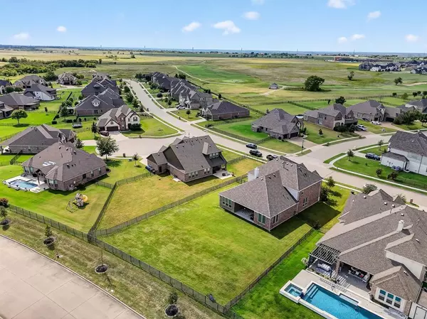 Gunter, TX 75058,1420 Wolf Ridge Run