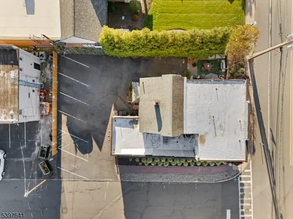 Berkeley Heights Twp., NJ 07922,482 Springfield Ave #1