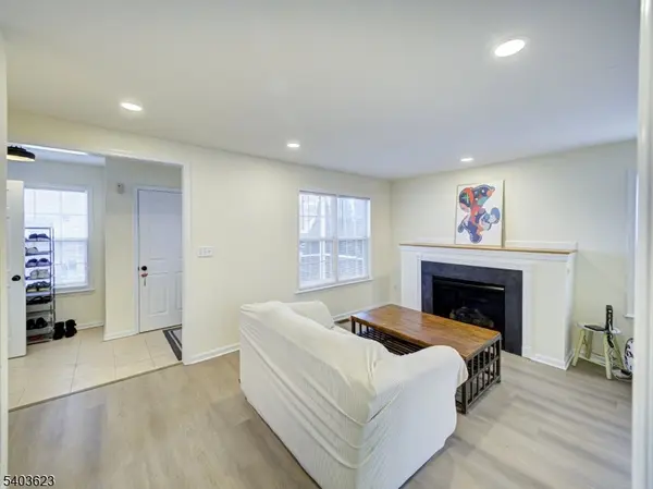 Highland Park Boro, NJ 08904,14 Amherst St