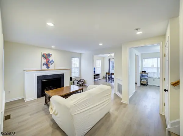 Highland Park Boro, NJ 08904,14 Amherst St