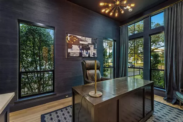 Dallas, TX 75209,5446 Druid Lane