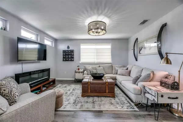 Forney, TX 75126,407 E Broad Street