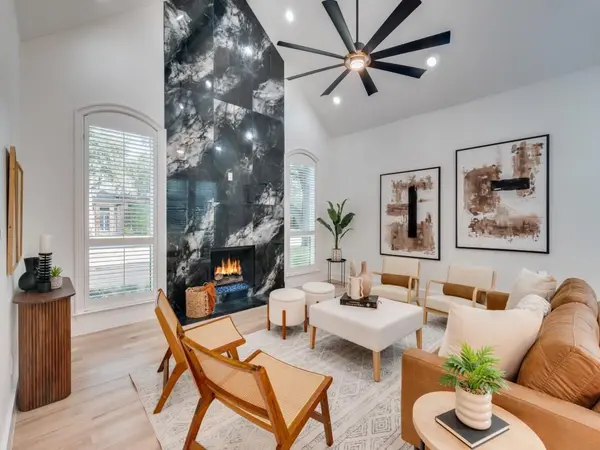 Dallas, TX 75287,4336 Hollow Oak Drive