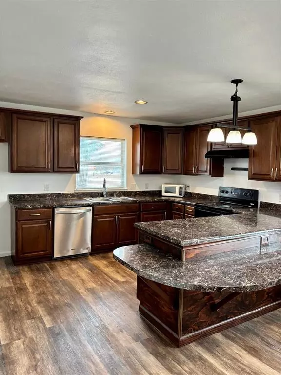 Rockwall, TX 75087,309 Emma Jane Street