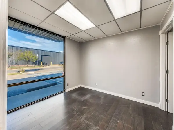 Arlington, TX 76013,1018 W Main Street W