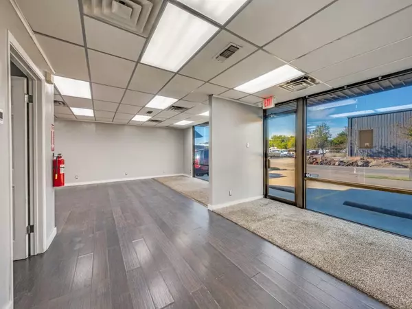 Arlington, TX 76013,1018 W Main Street W