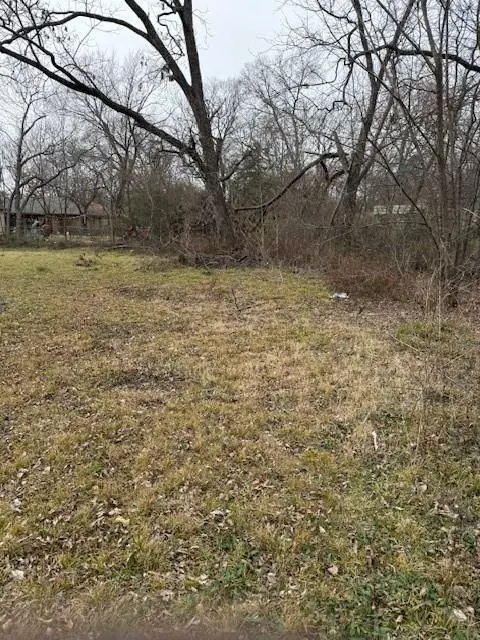 Bonham, TX 75418,820 W 9th Street