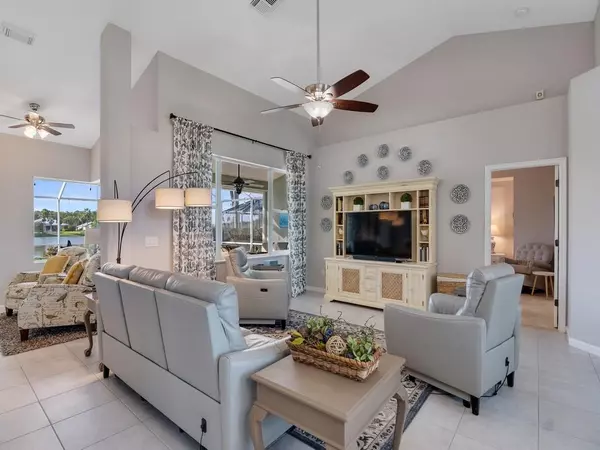 Port St Lucie, FL 34953,213 SW Whitewood Dr