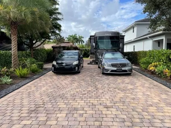 Margate, FL 33068,483 S Cortez Drive Cir S