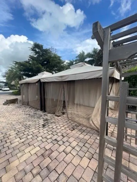 Margate, FL 33068,483 S Cortez Drive Cir S