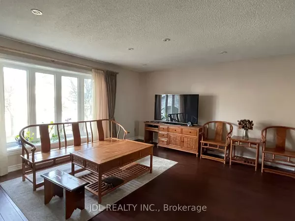 Markham, ON L3P 1J3,39 Bakerdale RD #ROOM A