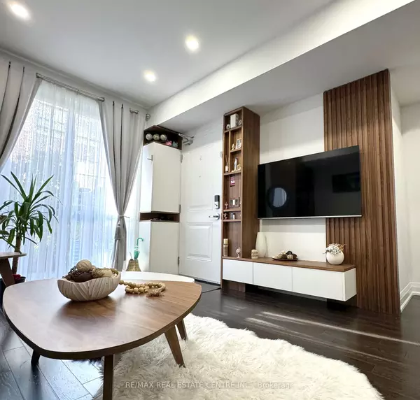 Milton, ON L9T 9K8,1210 Main ST E #107