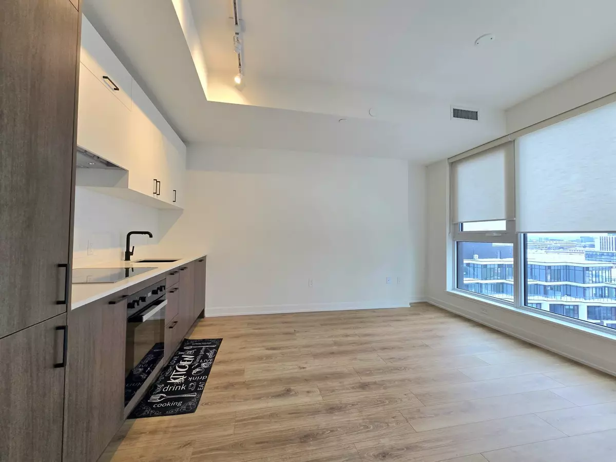 Toronto C13, ON M3C 0S4,1 Quarrington LN #1020