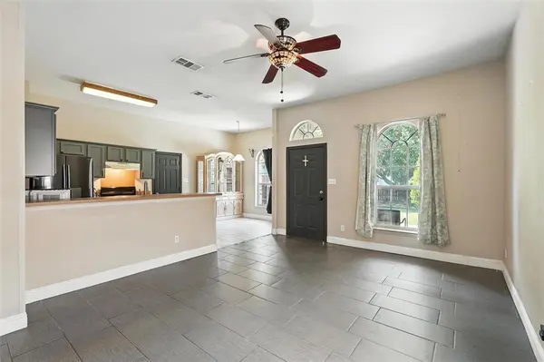 1510 N Carroll Avenue, Dallas, TX 75204