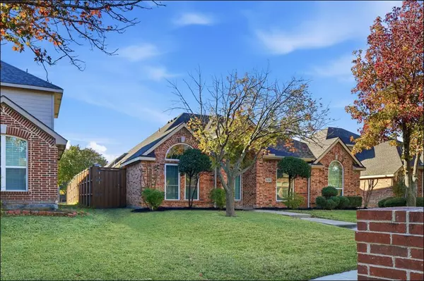 Plano, TX 75024,4552 Winding Wood Trail