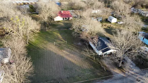 Wolfe City, TX 75496,513 S San Antonio Street