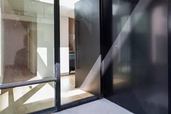 Dallas, TX 75205,3515 Edgewater Street