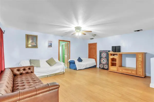 Dallas, TX 75228,3226 Barnes Bridge Road