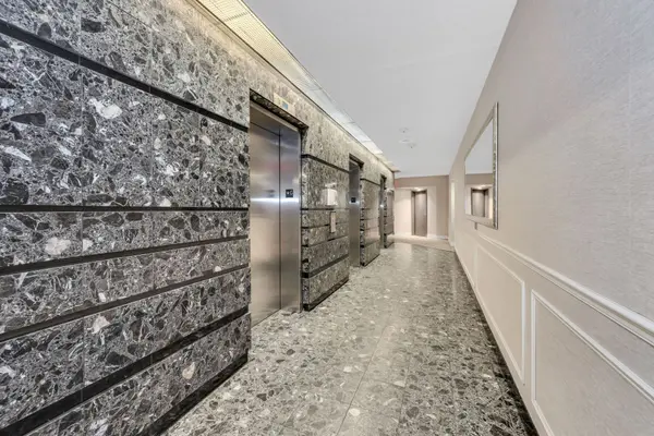 Toronto E07, ON M1S 5B2,4725 Sheppard AVE E #909