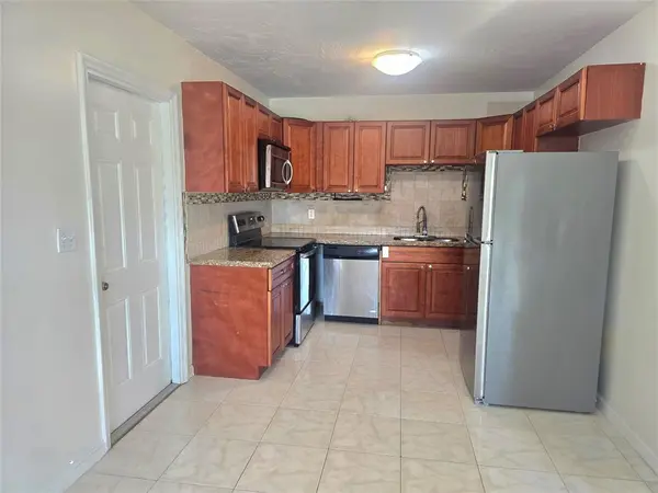 Hollywood, FL 33020,2217 Grant St