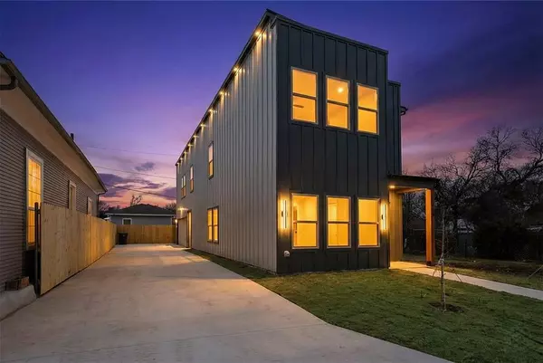 1426 Evans Avenue, Fort Worth, TX 76104