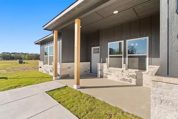 Troup, TX 75785,105 W Teal Drive