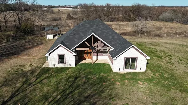 Kemp, TX 75143,28296 Spring Valley Drive