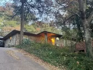 1122 Jungle Drive, Duncanville, TX 75116