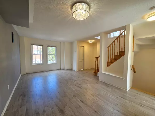 Markham, ON L3R 5Y7,5 Nakina WAY