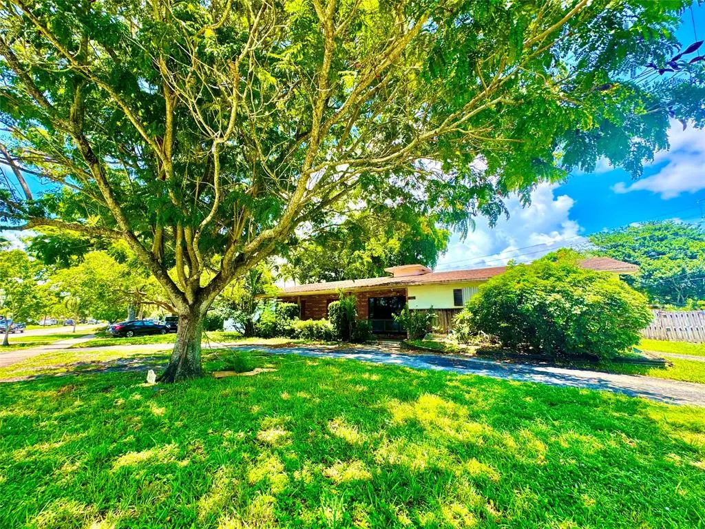 Hollywood, FL 33021,4801 Tyler St