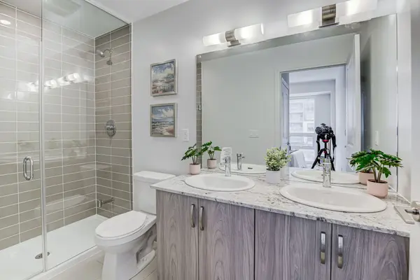 Toronto E09, ON M1G 0A8,10 Meadowglen PL #201