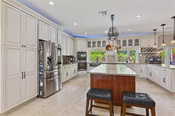 Weston, FL 33326,16686 Golfview Dr