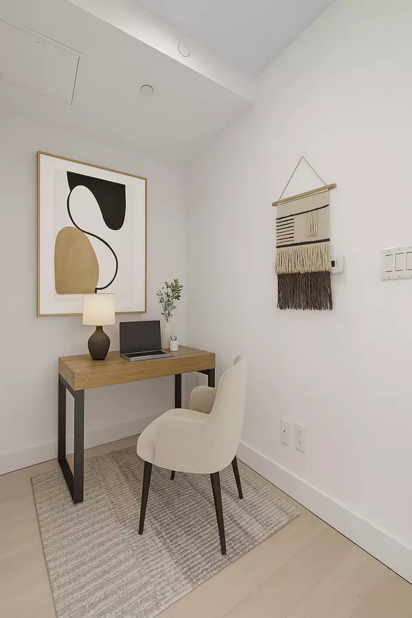 Toronto W08, ON M8X 2S4,160 Kingsway CRES #411