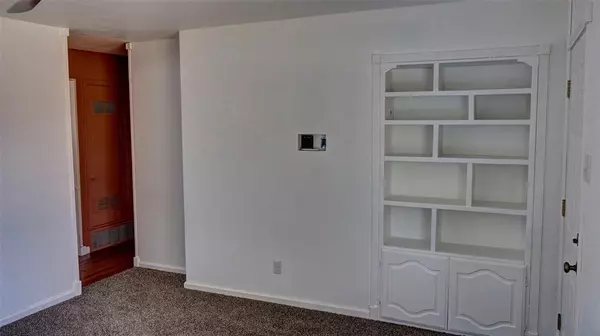 Irving, TX 75062,2612 W Rochelle Road