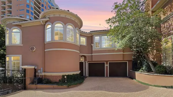 2821 Hood Street, Dallas, TX 75219