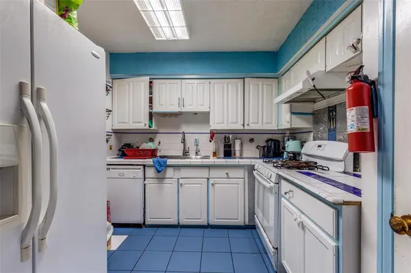 Dallas, TX 75220,9843 Park Lane Court