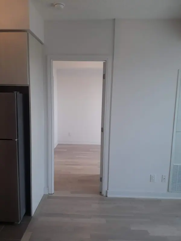 Richmond Hill, ON L4C 1H7,9199 Yonge ST #Se 412