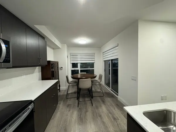 Barrie, ON L4M 0L5,58 Lakeside TER #817