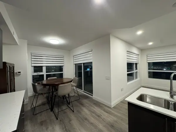 Barrie, ON L4M 0L5,58 Lakeside TER #817