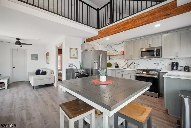 Seaside Heights Boro, NJ 08751,220 Bay Ter