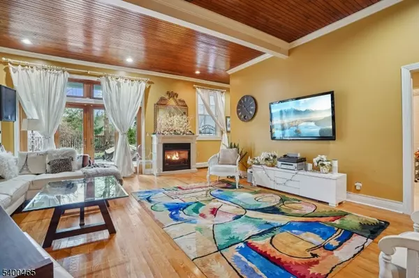 Plainfield City, NJ 07060,944 Madison Ave