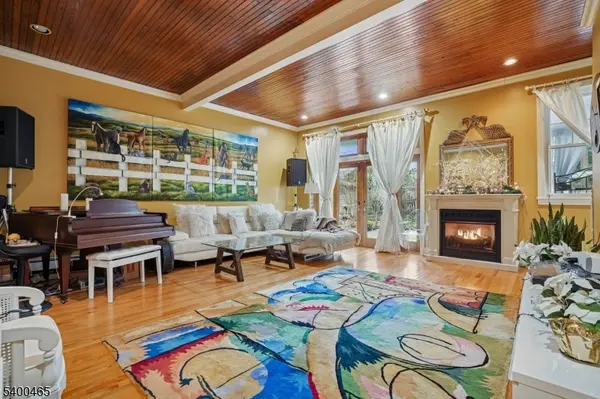 Plainfield City, NJ 07060,944 Madison Ave