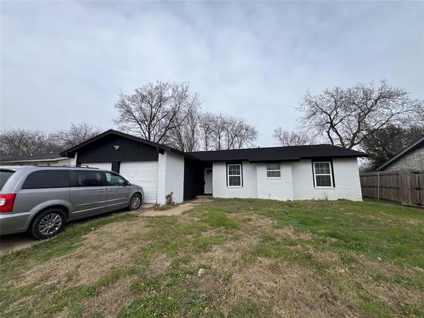 1009 Dawnview Street, Arlington, TX 76014