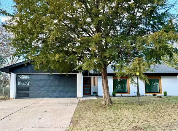 7008 Willis Avenue, Fort Worth, TX 76116