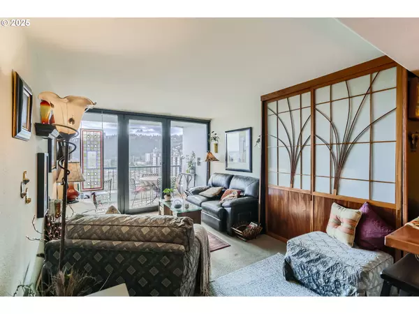 Portland, OR 97201,111 SW HARRISON ST #19A