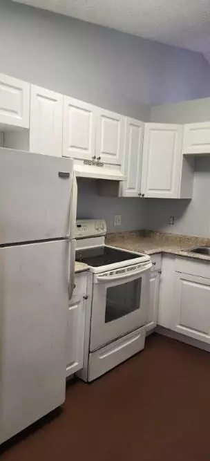 Lauderhill, FL 33313,2431 NW 56th Ave #204