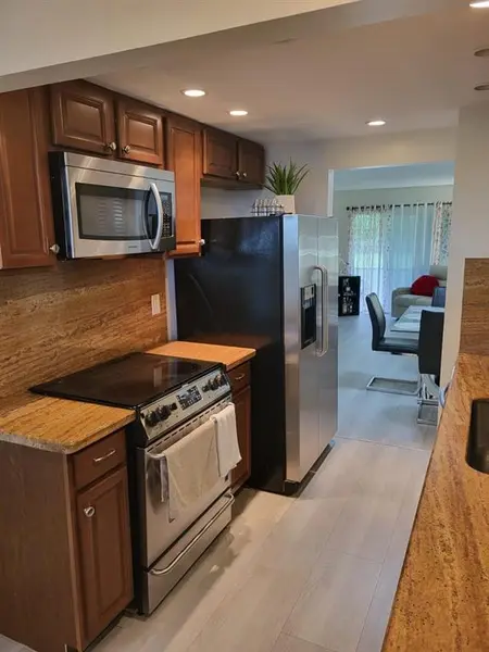 8305 NW 61st St #C110, Tamarac, FL 33321